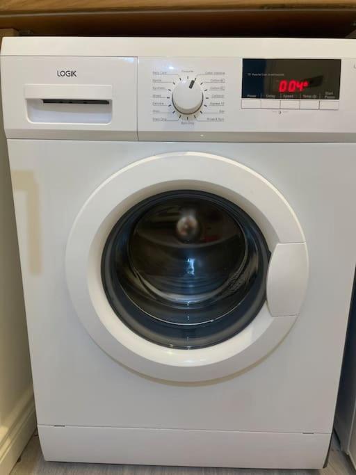Modern 1-Bed Apartment Belfast Bagian luar foto