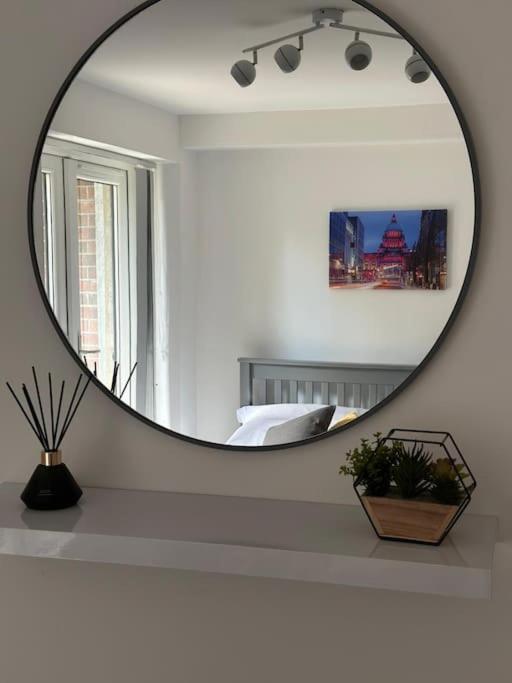 Modern 1-Bed Apartment Belfast Bagian luar foto