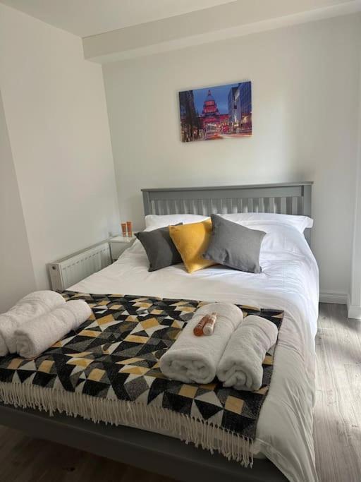 Modern 1-Bed Apartment Belfast Bagian luar foto